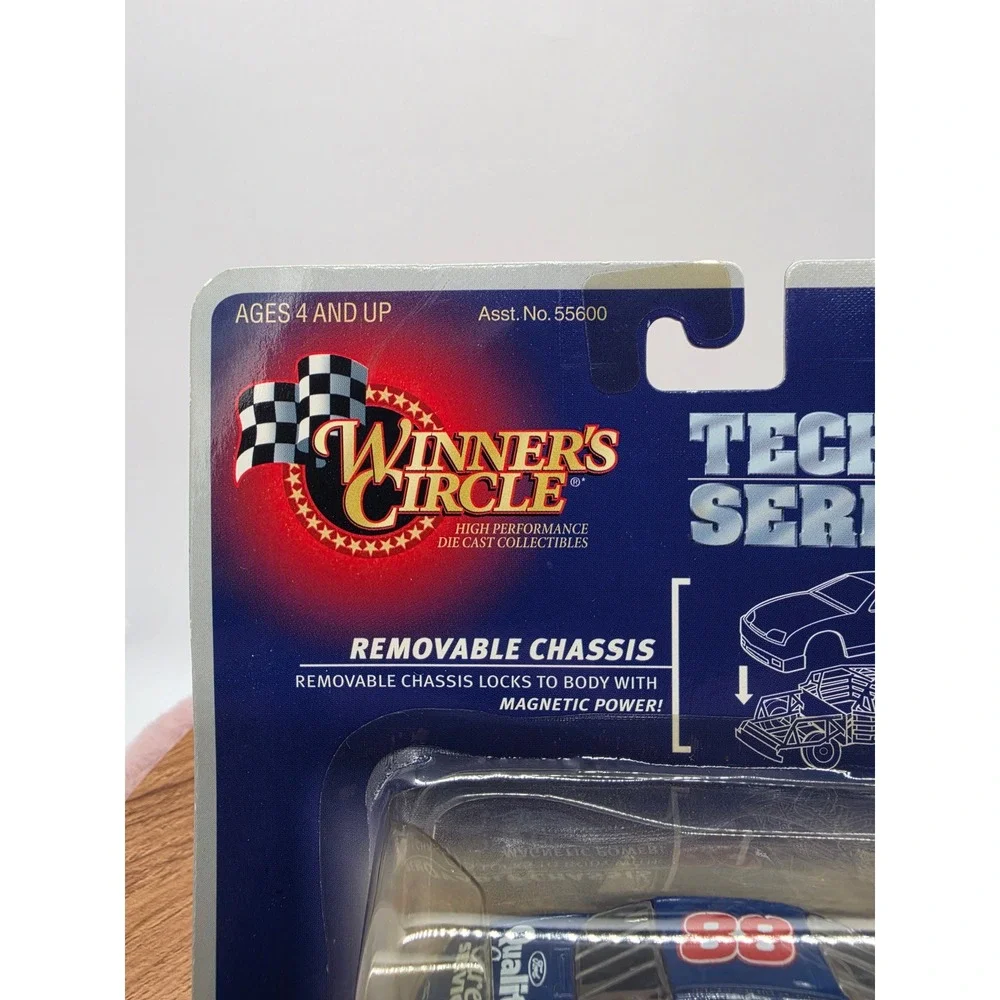 Winner's Circle Dale Jarrett 88 Ford Credit Tech Series 1/64 Diecast 1998 New